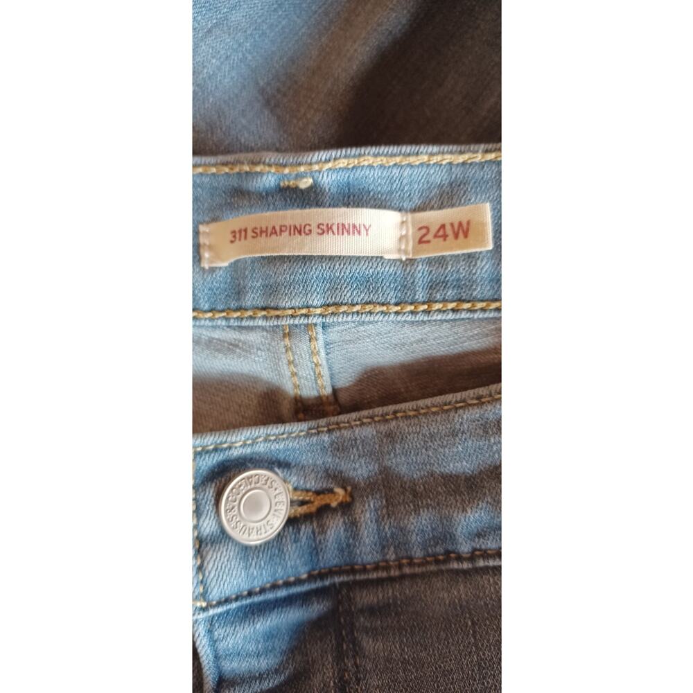 Levi's 311 Shaping Skinny Jeans Plus Size 24W Light Wash Tummy Slimming Stretch - Picture 6 of 9